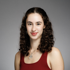 Sarah Sparling Headshot